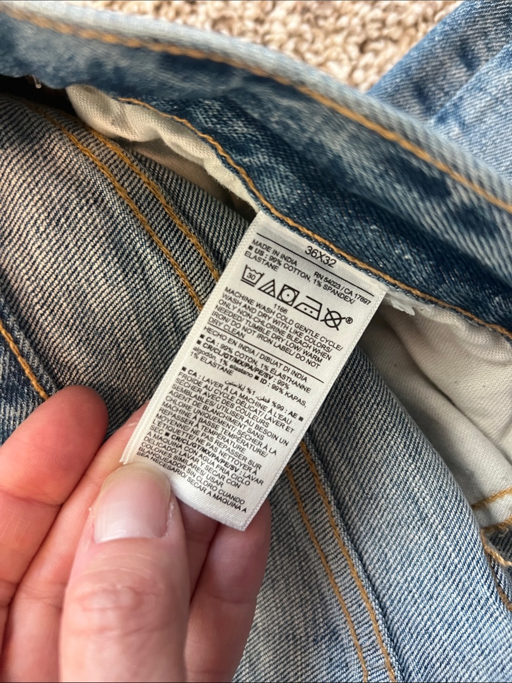 NWOT! Old Navy Men's Blue Distressed Denim Slim Cut Jeans 36 x 32 - Picture 10 of 12